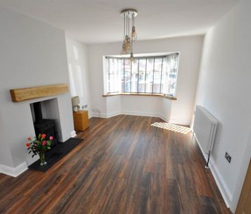 3 bedroom semi-detached house to rent - Photo 3