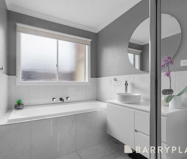Stylish Bayside Living in a Prime Chelsea Location - Photo 5