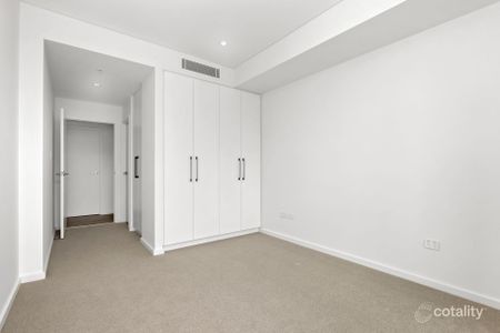 Stunning New Apartment in a Peaceful Bayside Setting - Photo 2