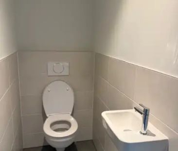 Nieuwbouw energiezuinig appartement met 2 slaapkamers, terras en pa... - Photo 3