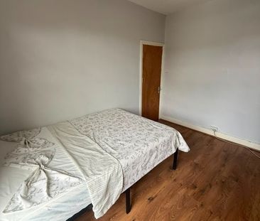 Room in a Shared House, Strode Road, N17 - Photo 2