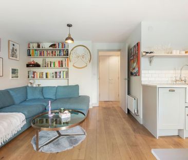 2 Bed Flat, Ellington House, E5 - Photo 2