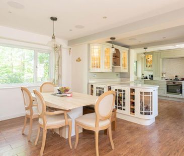 5 bedroom detached house to rent - Photo 3