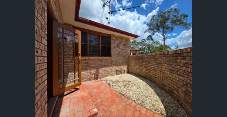 Breathtaking Valley Views – Peaceful Family Living - Photo 5