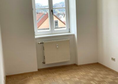 Geräumige 3 Zimmer-Wohnung mit möblierter Küche und Balkon! - Photo 2