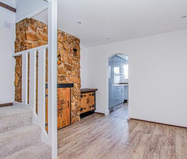 2 bedroom terraced house to rent - Photo 1