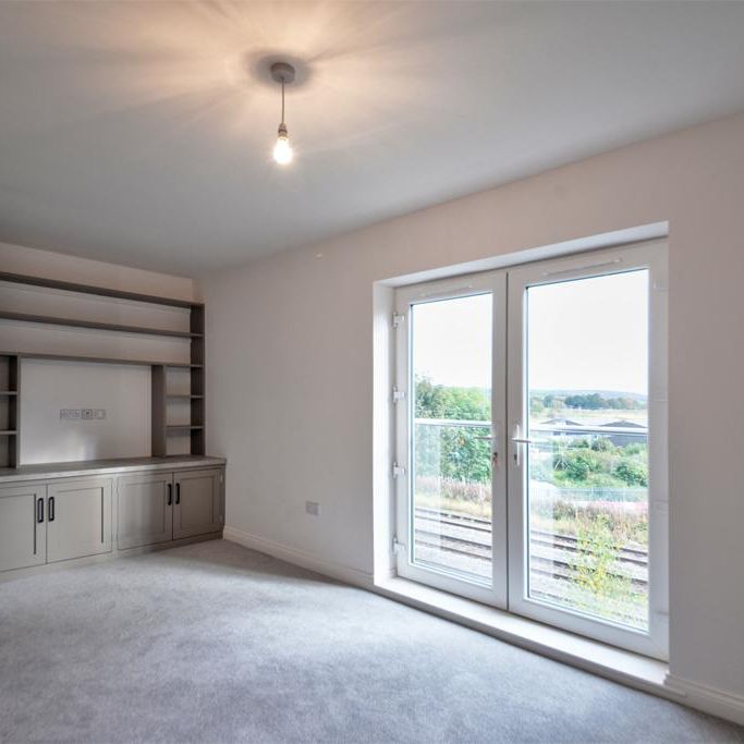 2 bedroom flat to rent - Photo 1