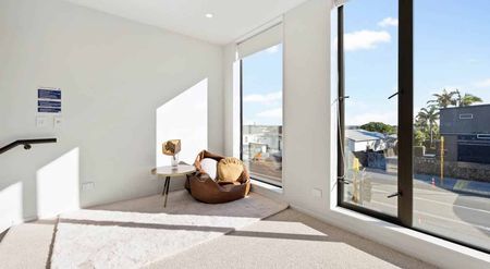 1BR Studio in Vibrant Grey Lynn! Ready to move-in - Photo 2