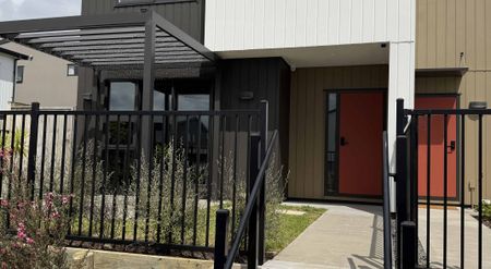 Modern Family Living in Prime Location - Photo 4