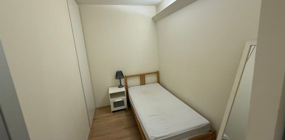 Fully furnished in heart location - Photo 2