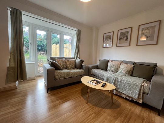 Room in a Shared House, Firedrake Croft, CV1 - Photo 1