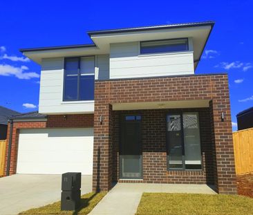 Deluxe & Dazzling Double Storey Delight - Photo 2