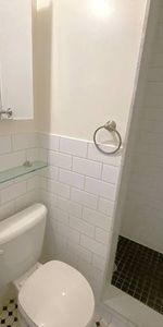 496 MONTROSE AVE. UNIT 26 - Studio/1Bath, Steps from TTC, *UTLS FREE* - Photo 4