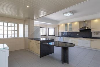 Apartamento T4 em Lisboa