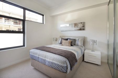MODERN & STYLISH TOWNHOUSE! - Photo 5