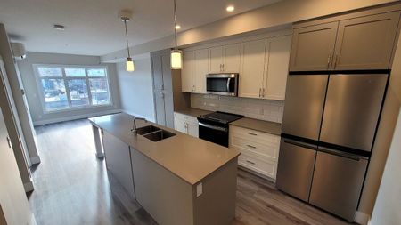 1702 17 Avenue Southwest condo — Calgary, AB (1-Bedroom) - 1 Bedroom - Photo 2