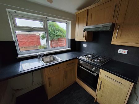 61 Woodlands Road - Photo 4