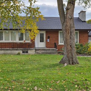 For Lease - 113 Stafford Road Unit# Main floor 1 room, Toronto, Ontario - Photo 2