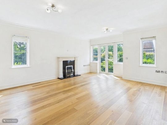 North Park, Chalfont St. Peter, Gerrards Cross,SL9 - Photo 1