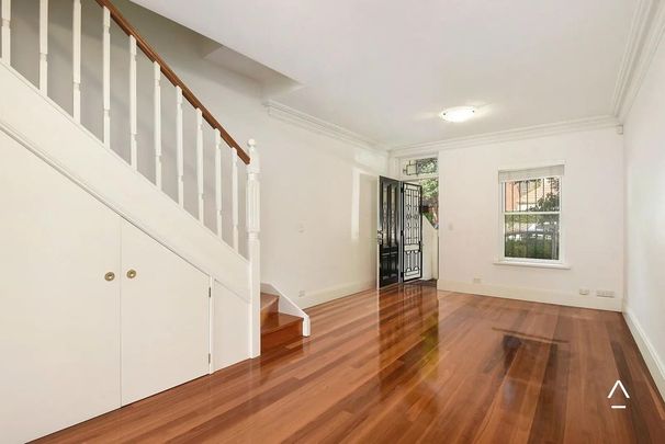 Spacious Two-Bedroom Home with Study in Quiet Alexandria Pocket - Photo 1