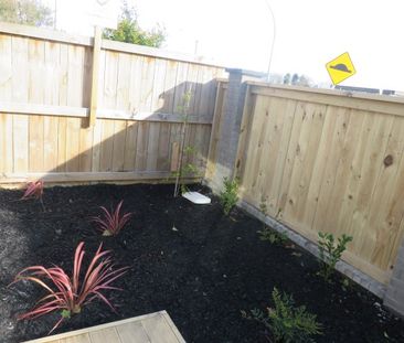 7A/47 Helena Road, Hillcrest — - Photo 3