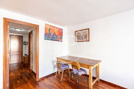 Apartment for Rent on Nou de la Rambla - Photo 5