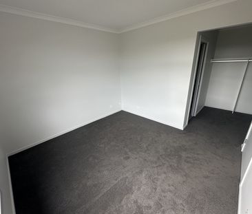 Unit 1 / 30 Woodstock Street, Shepparton VIC 3630 - Photo 6