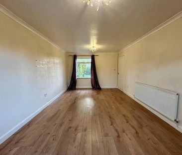 3 bedroom end of terrace house to rent - Photo 2