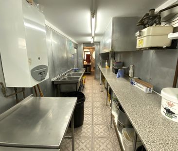 £1,667 PCM, Fully Fitted and Equipped A3 Licensed Takeaway with Pri... - Photo 1