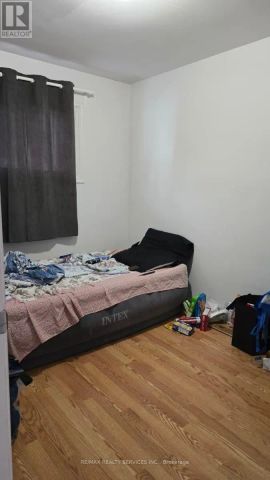 1183 FARNSBOROUGH CRESCENT - Photo 4