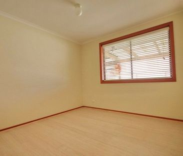 34 Cassowary Avenue, Werribee VIC, Belconnen - Photo 5