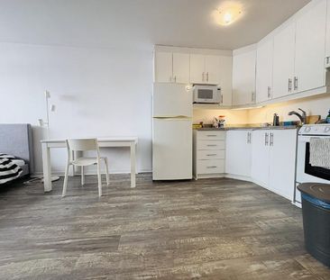 Loft entièrement meublé à louer Sainte-Foy / Sillery août 2026 - Photo 1