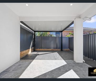 NEAR NEW 2 BEDROOM GRANNY-FLAT - Photo 2