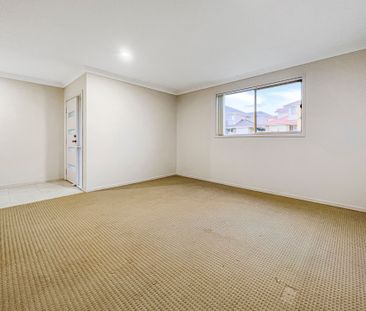 Family Home In The Heart Of Hamlyn Terrace - Photo 2