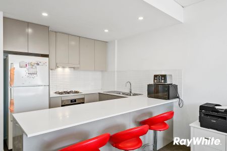 Fantastic two bedroom unit in an unbeatable location!! - Photo 4