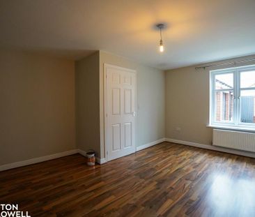 3 bedroom semi-detached house to rent - Photo 6