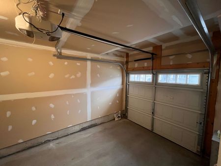 For Lease - 332 Song Sparrow Street, Barrhaven, Ontario - Photo 4