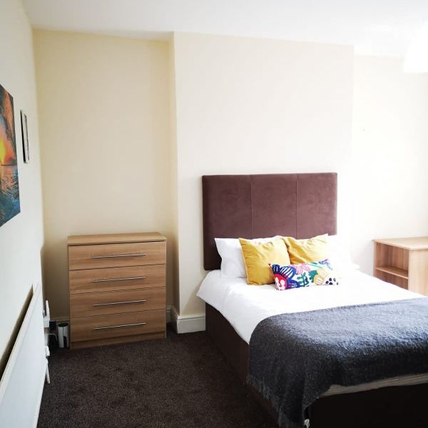 Lovely Double Spacious Rooms - Photo 1