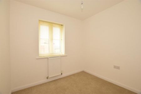 2 bedroom semi-detached house to rent - Photo 3
