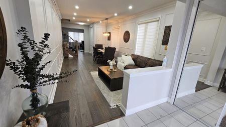 For Lease - 35 Stedford Crescent, Brampton, Ontario - Photo 2