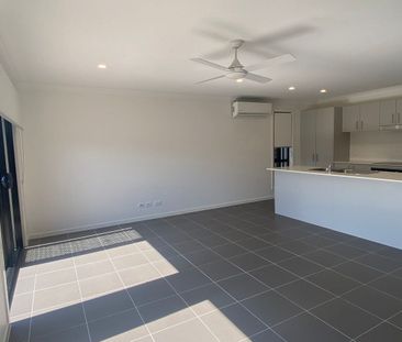 4 bedroom home - Photo 3