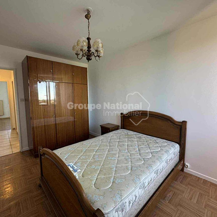 T3 - MONPLAISIR, - Photo 1