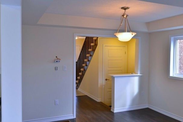 For Lease - 570 Laking Terrace, Milton, Ontario - Photo 1