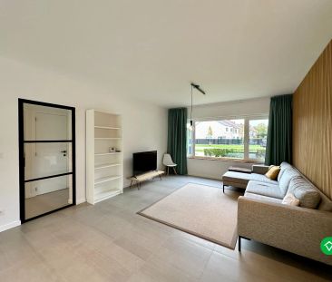 Instapklare gezinswoning met zonnige tuin, drie slaapkamers en gara... - Photo 1