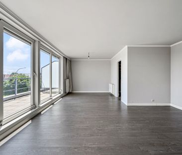 Appartement te huur in Kortrijk - Photo 2