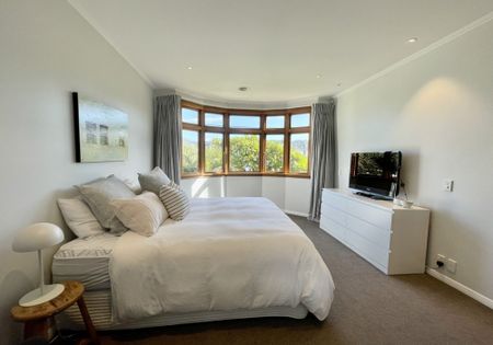 A 3-Bedroom Haven - The Ideal Blend of Classic Charm and Contemporary Living - Photo 5