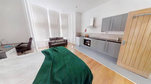 Studio to rent - Photo 1