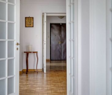 Reprezentacyjny apartament w zabytkowej kamienicy - Фото 4