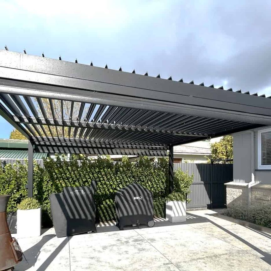 Modern 4-Bedroom Home in Tamatea - Photo 1