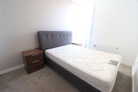 3 bedroom apartment to rent - Photo 4